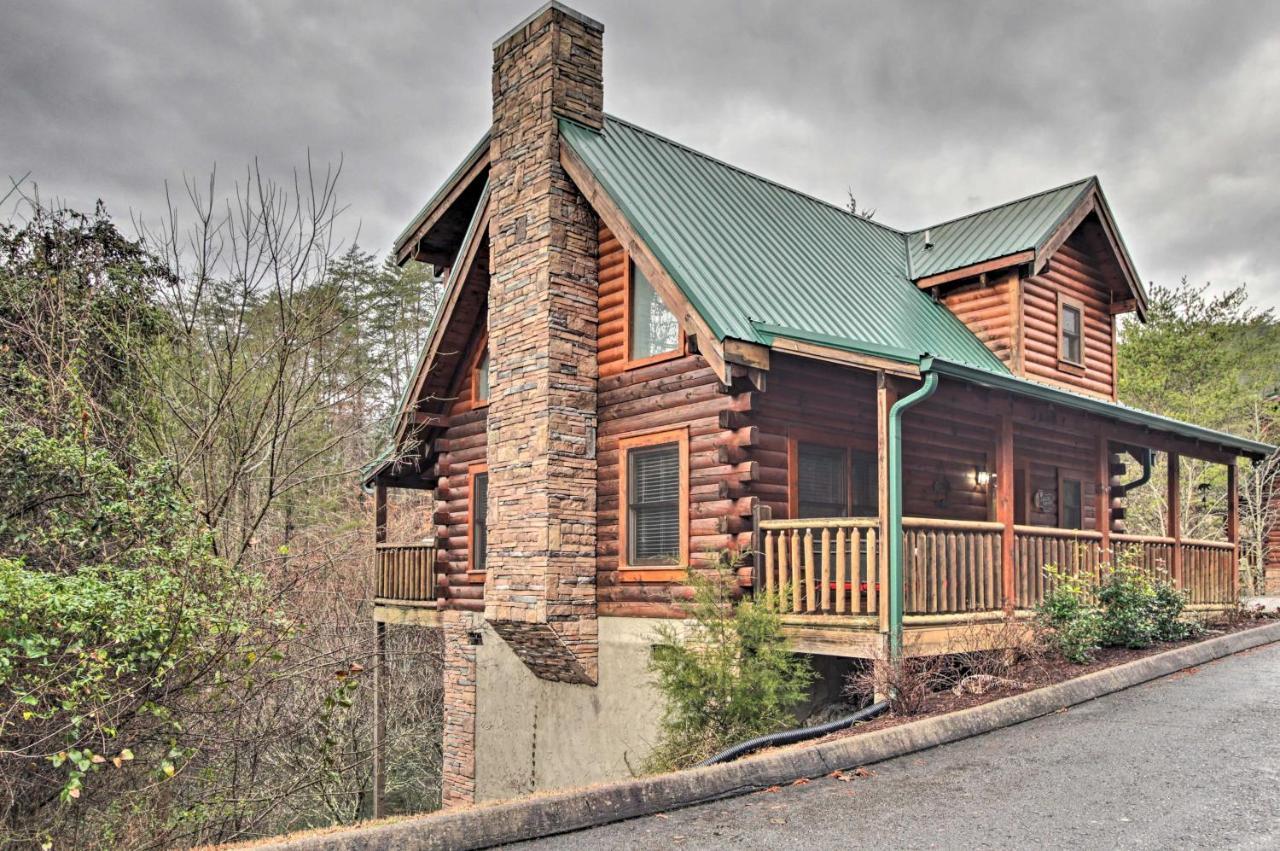 Cabin With Hot Tub About 2 Mi To Island In Pigeon Forge! Dış mekan fotoğraf