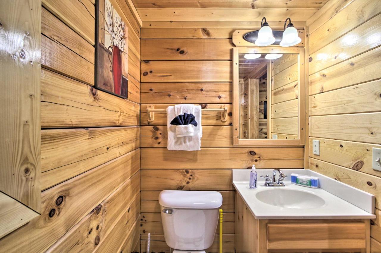 Cabin With Hot Tub About 2 Mi To Island In Pigeon Forge! Dış mekan fotoğraf